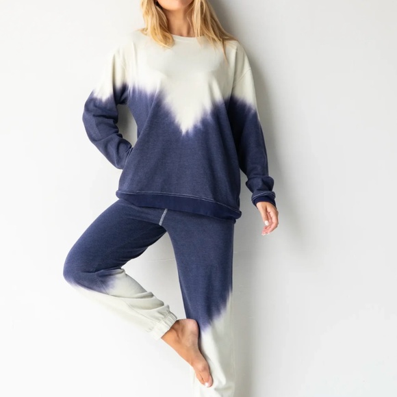 NATURAL LIFE Tops - Natural Life set of oversized sweats Size M